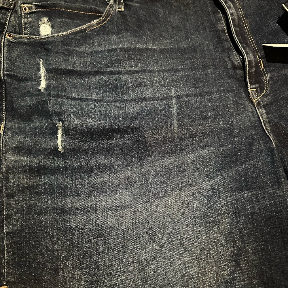 Nicole Miller Soho High Rise Dark Blue Denim Distressed Shorts Sz 22 NWT - Picture 4 of 4